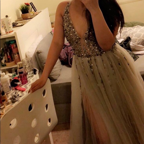 Prom dress size 6 - Picture 5 of 5